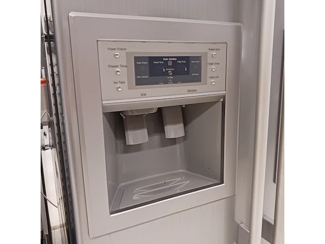 Amerikaanse koelkast no frost, samsung, rs23fpsm, grijs / chroom - afbeelding 11 van  17