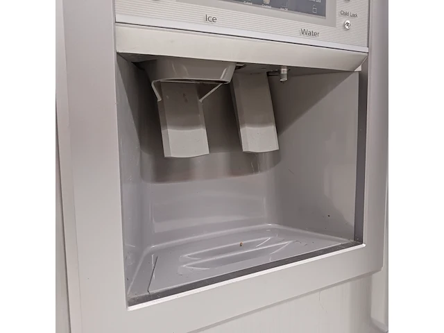 Amerikaanse koelkast no frost, samsung, rs23fpsm, grijs / chroom - afbeelding 13 van  17