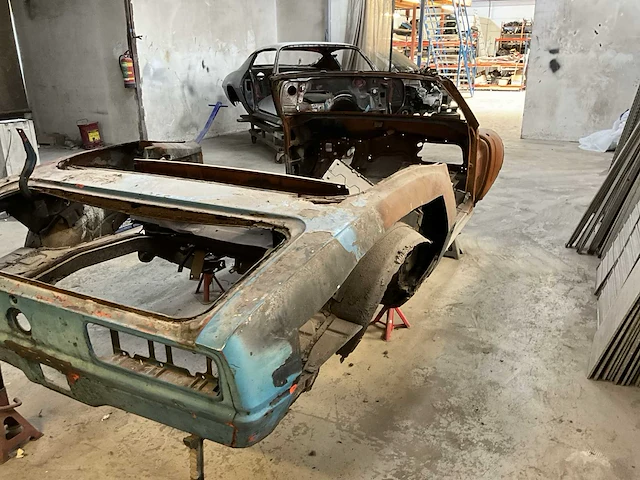 Amerikaanse oldtimer carrosserie (2x) - afbeelding 2 van  12