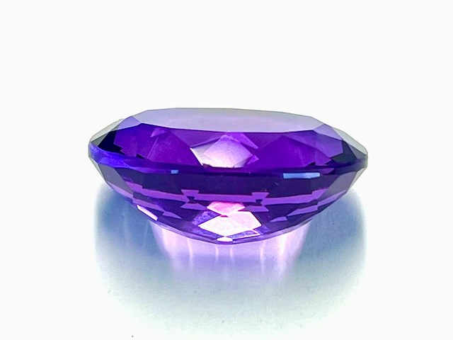 Amethist - grote natuurlijke amethist van 16.91 carat - afbeelding 2 van  4