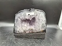 Amethist geode 3,72 kg - afbeelding 1 van  3