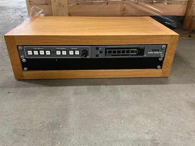 Amgn audio selector audio-apparatuur - afbeelding 1 van  7