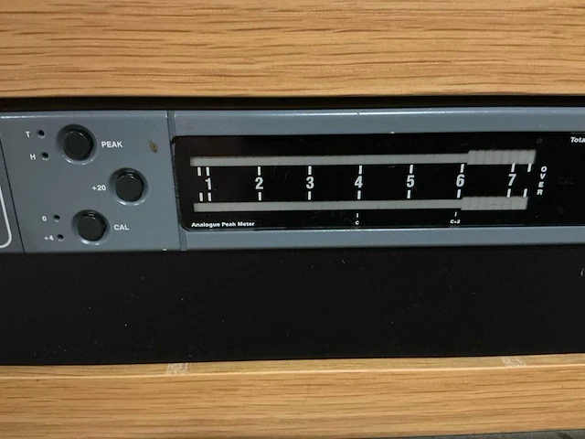 Amgn audio selector audio-apparatuur - afbeelding 4 van  7