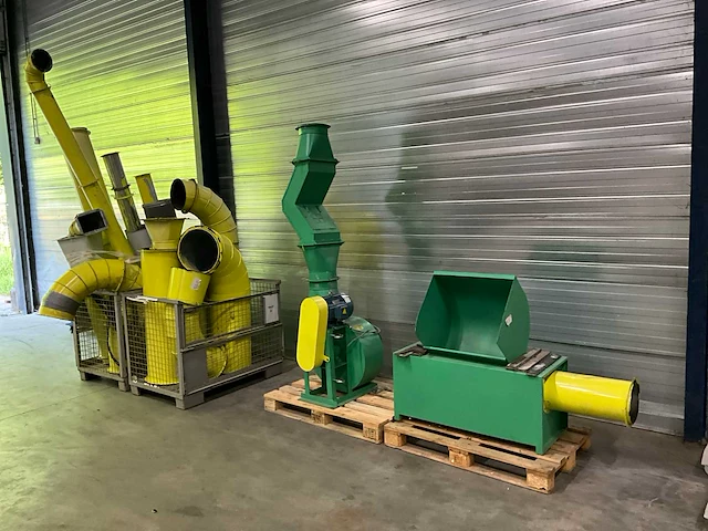 Ampee afzuiginstallatie inclusief toebehoren - afbeelding 1 van  18