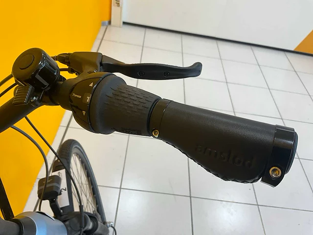 Amslod carlton f-sv elektrische damesfiets 49cm - afbeelding 4 van  6