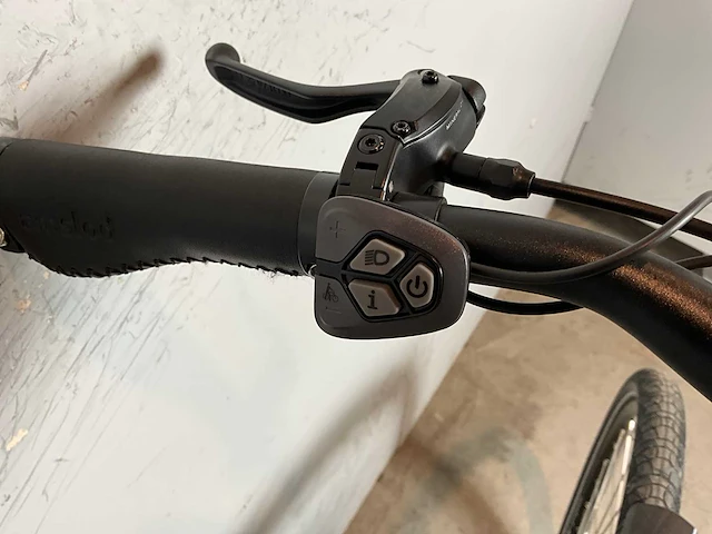 Amslod trent e-mb-600 elektrische damesfiets 52cm - afbeelding 8 van  9
