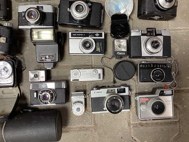 Analoge camera’s & accesoires - afbeelding 3 van  12