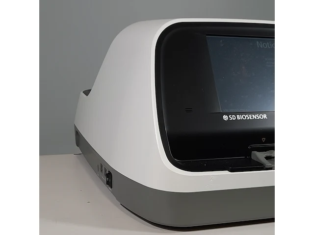 Analyse apparaat, sd biosensor, f2400 standard, 2020 - afbeelding 3 van  7