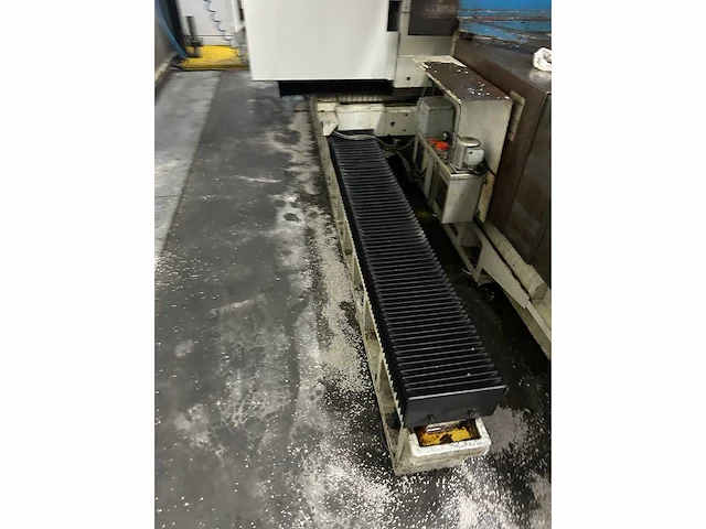 Anayak - fbz-hv-2500 - cnc freesmachine - 1997 - afbeelding 5 van  15