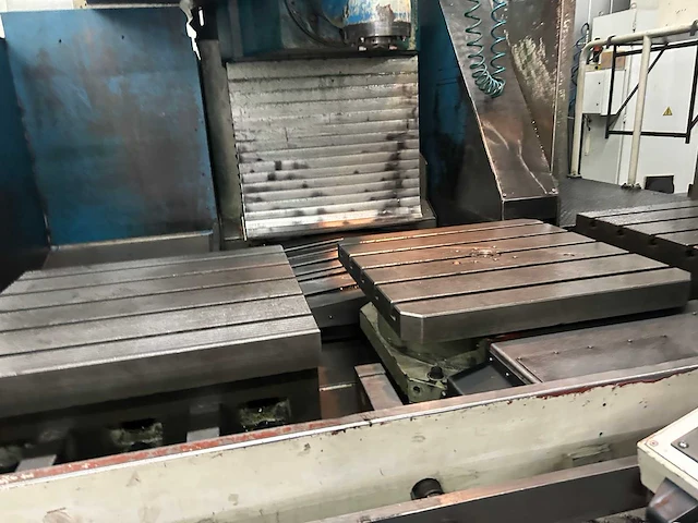 Anayak - fbz-hv-2500 - cnc freesmachine - 1997 - afbeelding 11 van  15