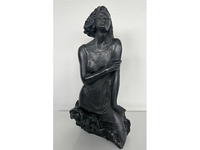 André paor, bronzen sculptuur van een jonge vrouw met marmeren sokkel (los). gesigneerd a.d. voorzijde rechts-onder - afbeelding 6 van  11