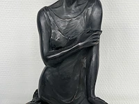 André paor, bronzen sculptuur van een jonge vrouw met marmeren sokkel (los). gesigneerd a.d. voorzijde rechts-onder - afbeelding 6 van  11