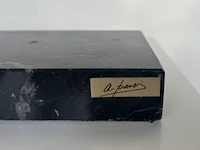 André paor, bronzen sculptuur van een jonge vrouw met marmeren sokkel (los). gesigneerd a.d. voorzijde rechts-onder - afbeelding 11 van  11