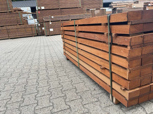 Angelim pedra balken fijnbezaagd 1600-1900x105x55mm (102x) - afbeelding 2 van  4