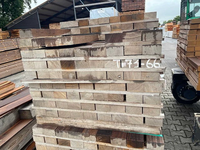 Angelim pedra balken fijnbezaagd 1600-2200x105x55mm (90x) - afbeelding 3 van  3