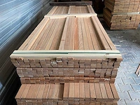 Angelim pedra latten geschaafd 2150-2750x45x20mm (367x) - afbeelding 1 van  3