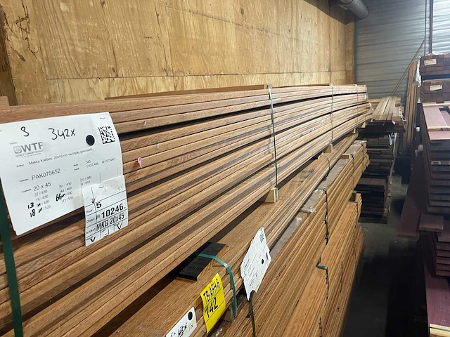 Angelim pedra latten geschaafd 4300-6100x45x20mm (342x) - afbeelding 2 van  3