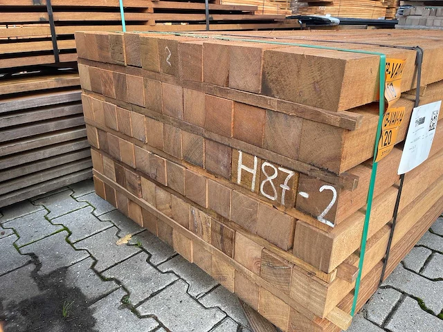 Angelim pedra palen fijnbezaagd 2500x78x78mm (36x) - afbeelding 3 van  3