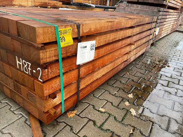 Angelim pedra palen fijnbezaagd 2500x78x78mm (72x) - afbeelding 2 van  3