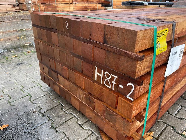 Angelim pedra palen fijnbezaagd 2500x78x78mm (72x) - afbeelding 3 van  3