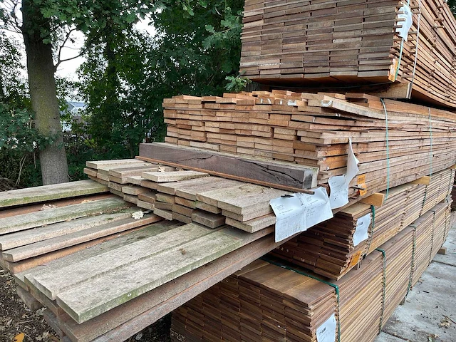 Angelim pedra planken fijnbezaagd 3500-5000x100x20mm (191x) - afbeelding 2 van  4