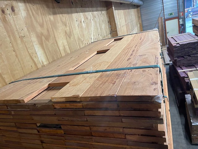 Angelim pedra planken geschaafd 1900-2200x145x21mm (115x) - afbeelding 1 van  3