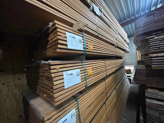 Angelim pedra planken geschaafd 3400x145x21mm (56x) - afbeelding 4 van  4