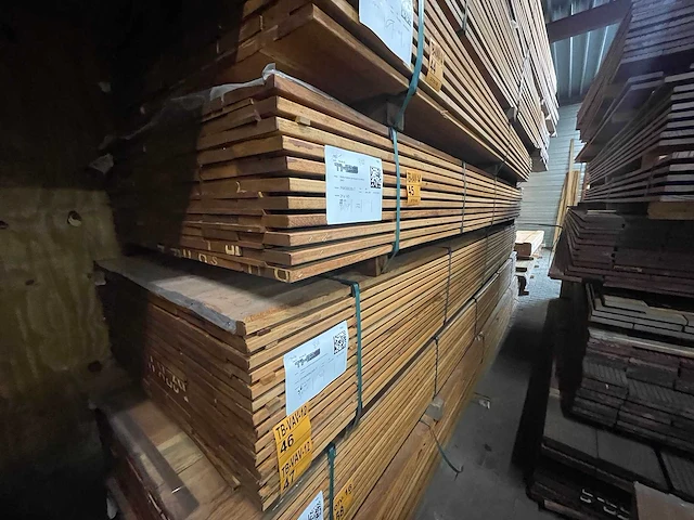 Angelim pedra planken geschaafd 3700x145x21mm (77x) - afbeelding 4 van  4