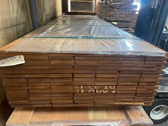 Angelim pedra planken geschaafd 4050x145x21mm (49x) - afbeelding 1 van  3