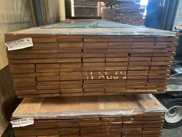 Angelim pedra planken geschaafd 4050x145x21mm (49x) - afbeelding 3 van  3