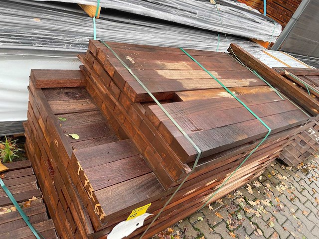 Angelim pedra regels fijnbezaagd 1600-1900x105x55mm (102x) - afbeelding 1 van  3