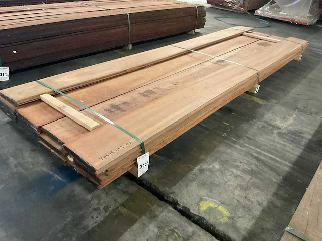 Angelim vermelho damwanddelen 30x220 mm (14x) - afbeelding 1 van  6