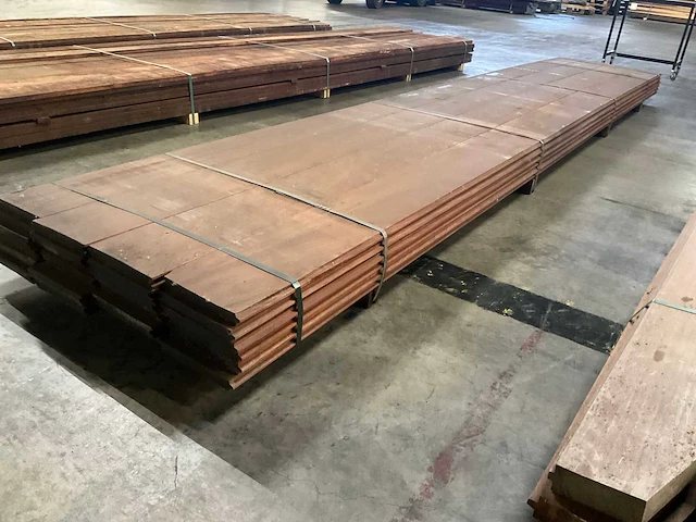 Angelim vermelho damwanddelen 30x220 mm (24x) - afbeelding 3 van  6