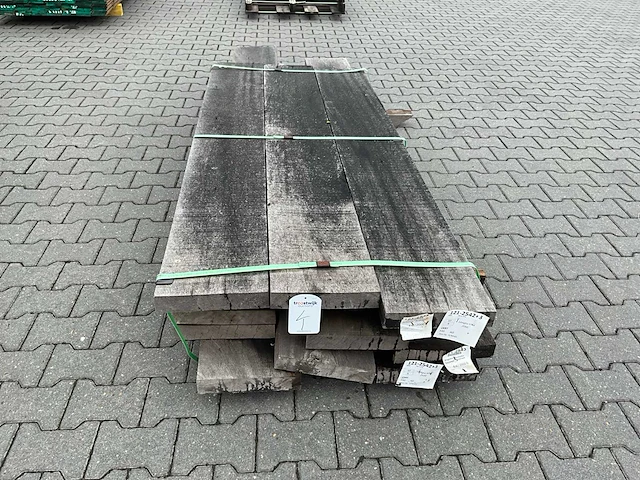 Angelim vermelho hardhout plank (2000-2500x275x50mm) (11x) - afbeelding 1 van  4