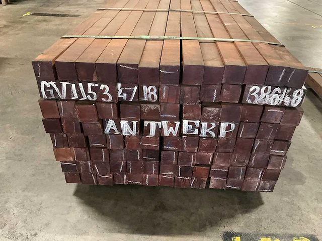 Angelim vermelho palen 70x70 mm (104x) - afbeelding 2 van  5
