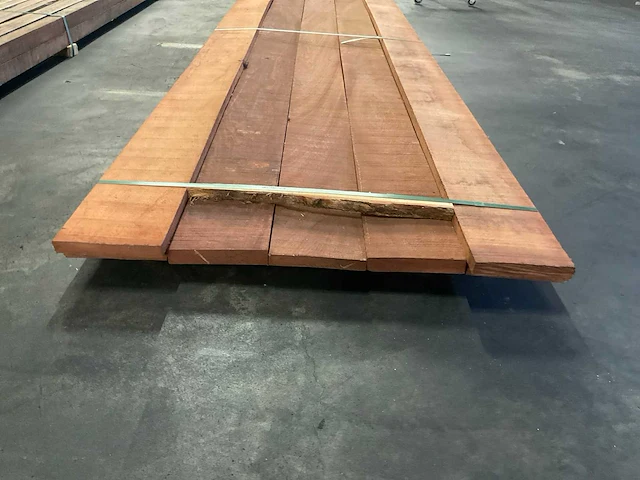 Angelim vermelho planken 30x200 mm (7x) - afbeelding 4 van  5