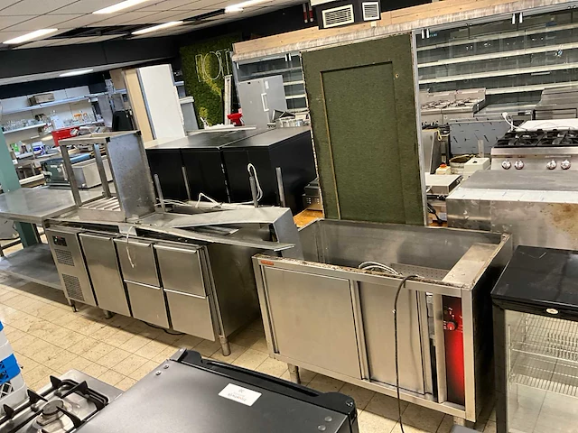 Angelo po - 6mb4-opro - rvs spoeltafel met koelwerkbank en warmhoudkast - afbeelding 7 van  15