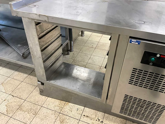 Angelo po - 6mb4-opro - rvs spoeltafel met koelwerkbank en warmhoudkast - afbeelding 11 van  15