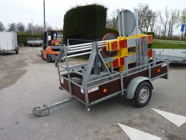 Anssems verkeersbordenwagen - afbeelding 9 van  10