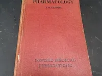 Antiek boek pharmacology - afbeelding 1 van  5