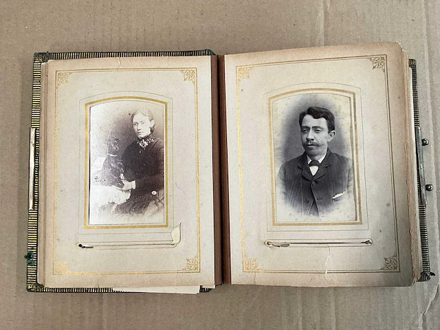 Antiek fotoalbum - afbeelding 8 van  11