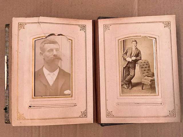 Antiek fotoalbum - afbeelding 10 van  11