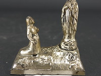 Antiek gegoten religieus beeld - afbeelding 1 van  3