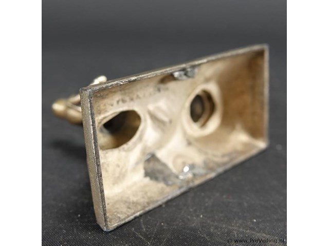 Antiek gegoten religieus beeld - afbeelding 3 van  3