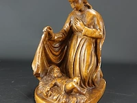 Antiek gipsen beeld geboorte van christus - afbeelding 1 van  5