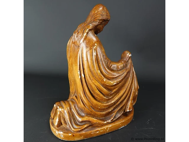 Antiek gipsen beeld geboorte van christus - afbeelding 4 van  5