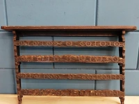 Antiek houten schotelrek