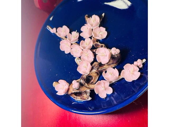 Antiek japans sierbord kunstwerk inclusief houten stand - afbeelding 3 van  6
