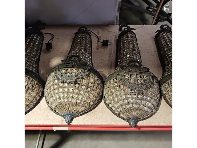 Antiek kristallen kroonluchters en wandlampen - afbeelding 2 van  19