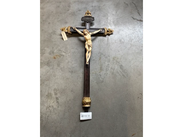 Antiek kruis - afbeelding 1 van  9